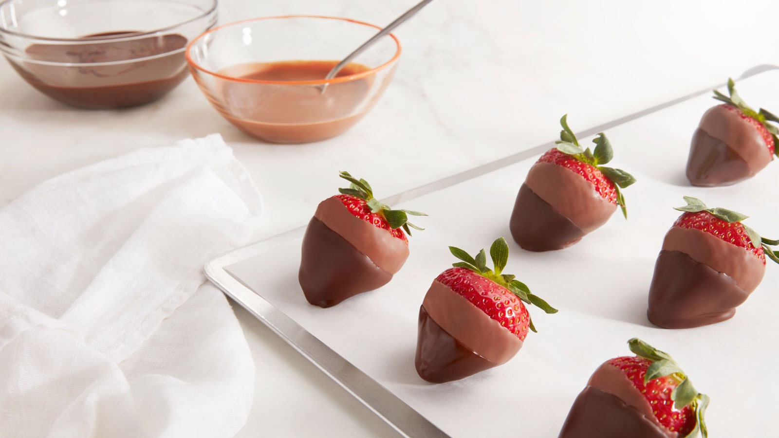 How to Make Chocolate Covered Strawberries