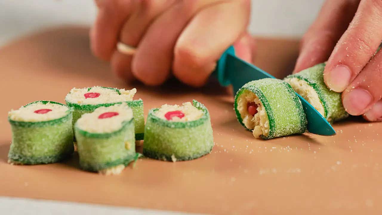 roll cut into pieces