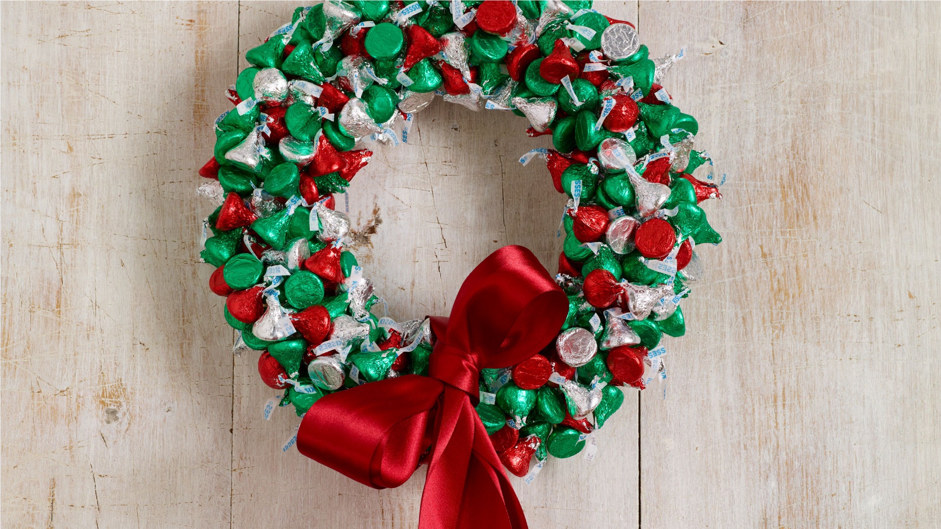 hersheys kisses candy wreath