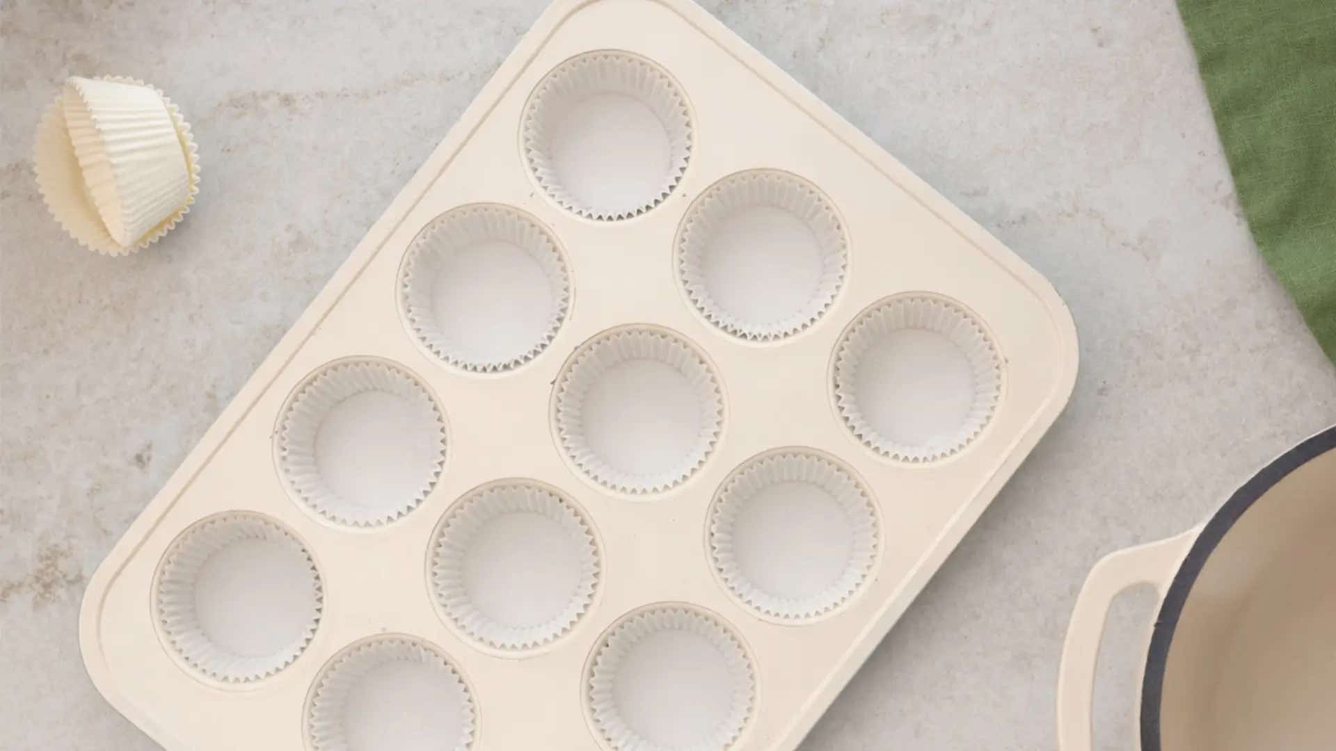 lined muffin tin