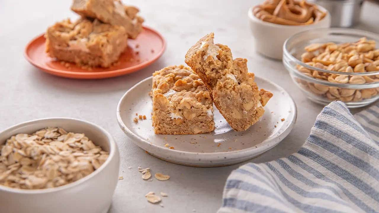 plated reeses marshmallow bars