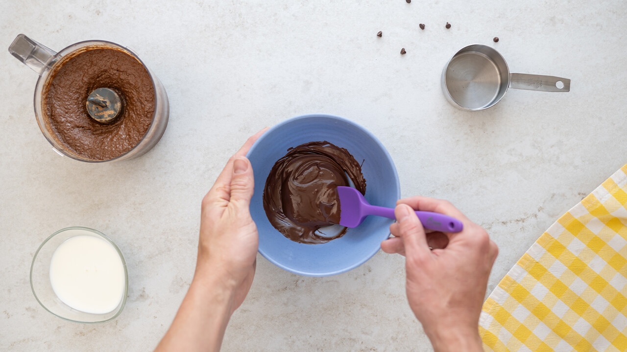 melted chocolate chips in bowl