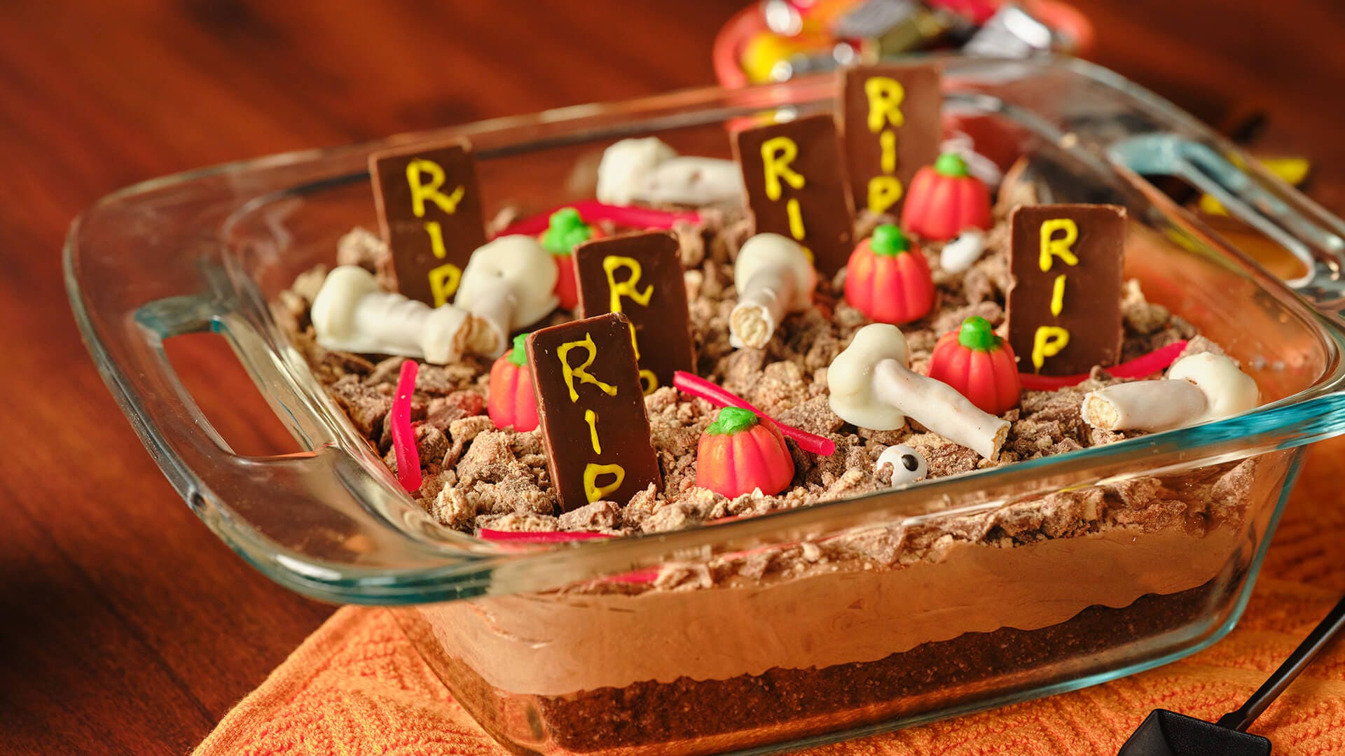 graveyard pudding tray
