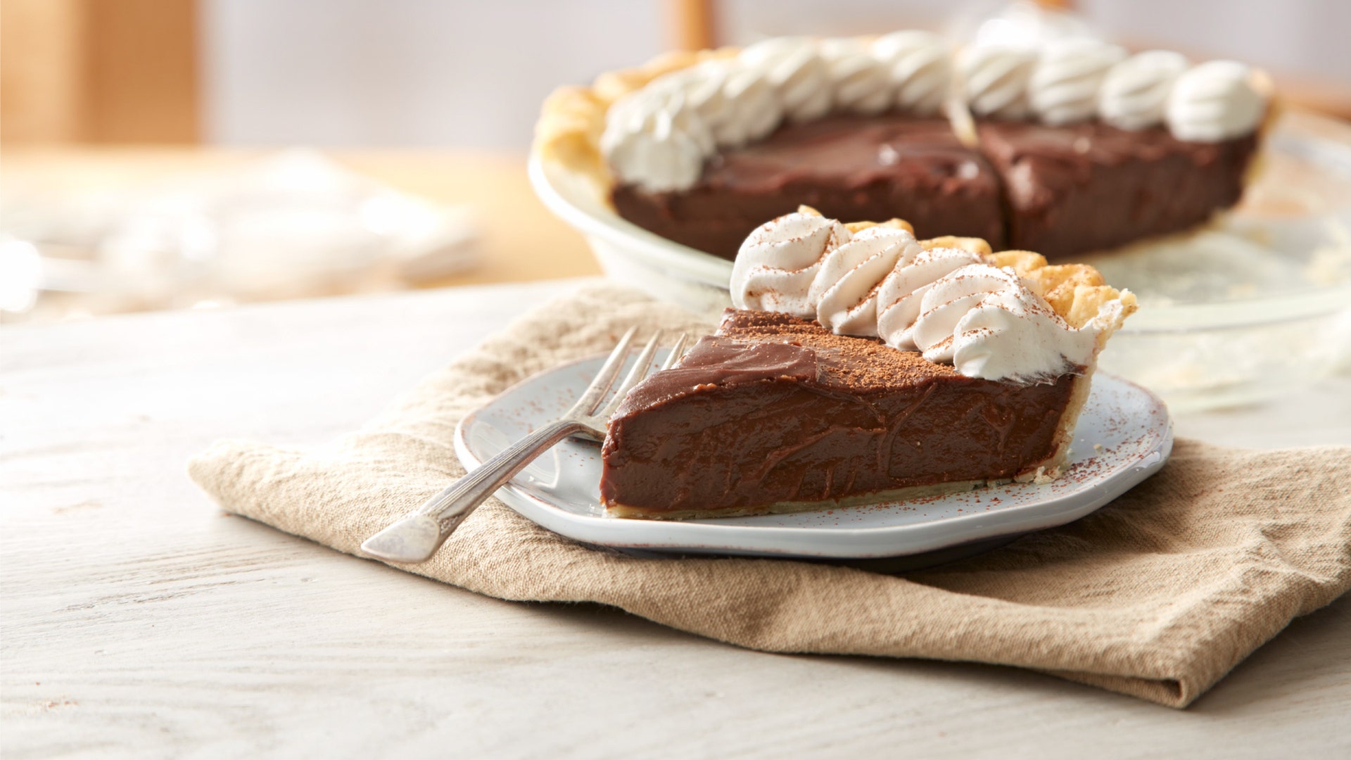 Classic Chocolate Cream Pie Recipe   HERSHEY'S