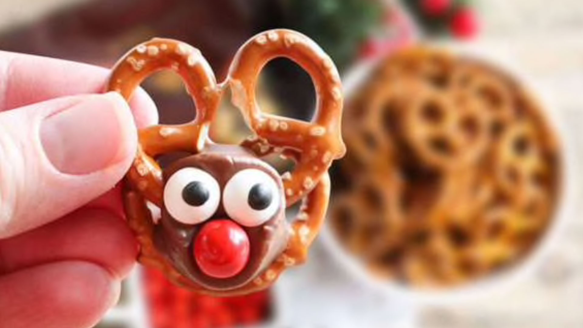 ROLO® Pretzel Reindeer