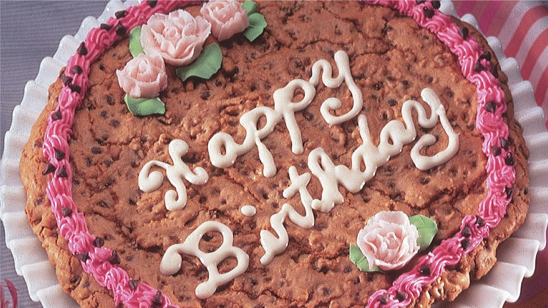 Image of HERSHEY'S Giant Chocolate Chip Cookie