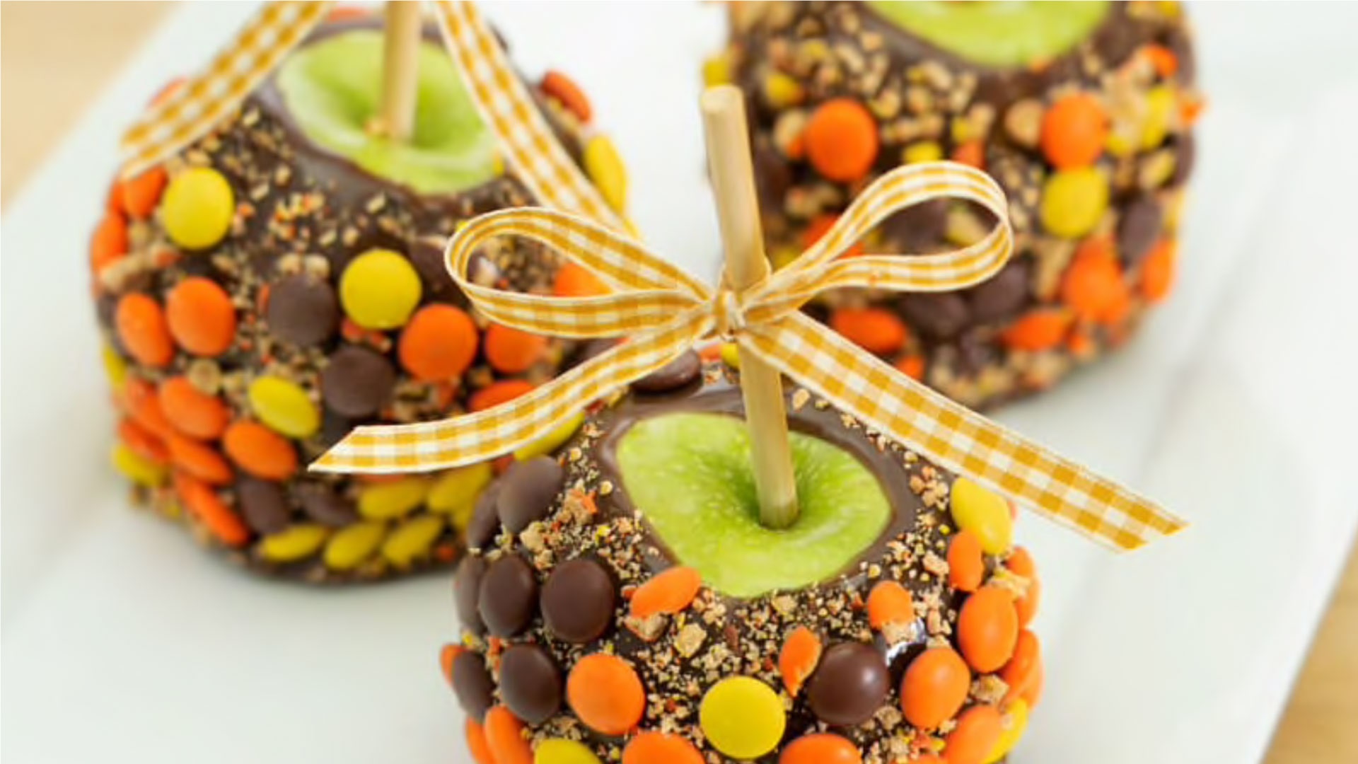 reeses pieces chocolate caramel apple