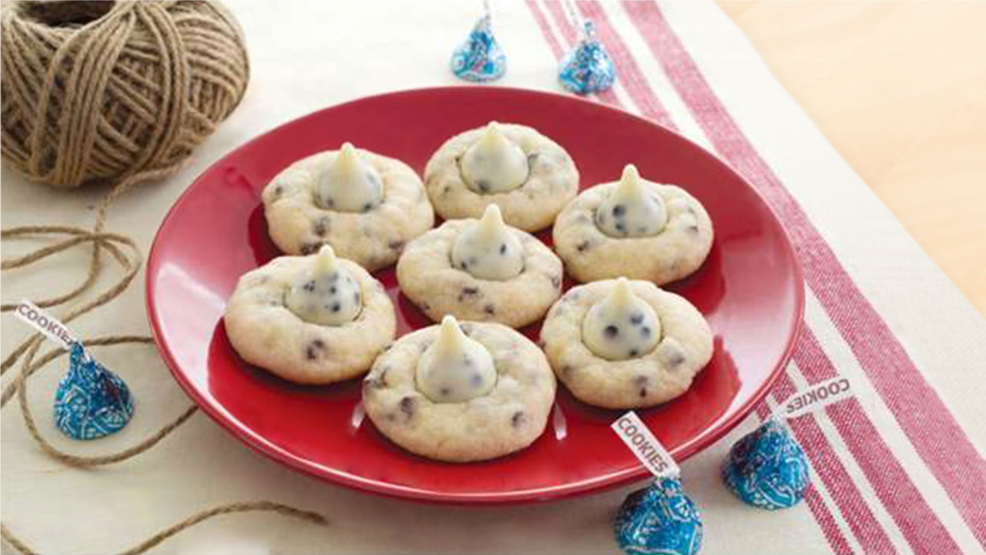 hersheys kisses cookies n creme candy blossom cookies