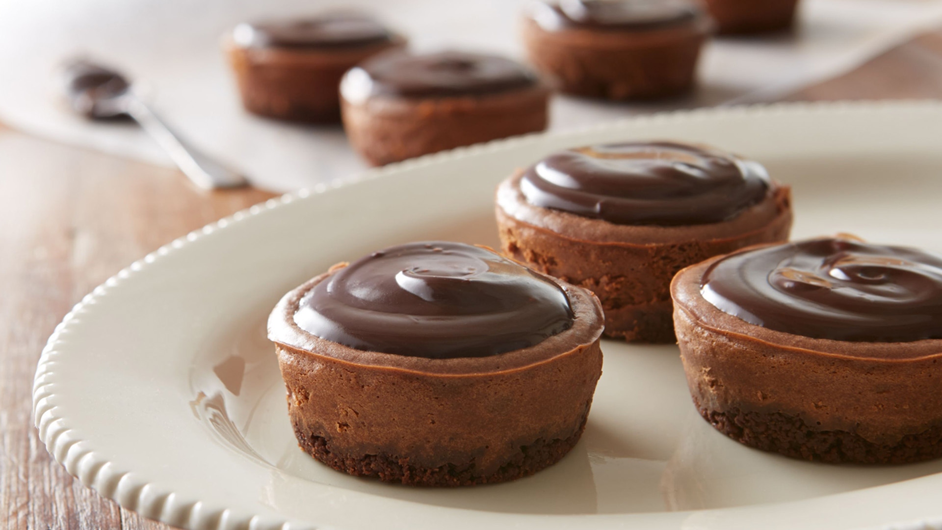 6 Adorable Mini-Dessert Recipes Perfect for Parties