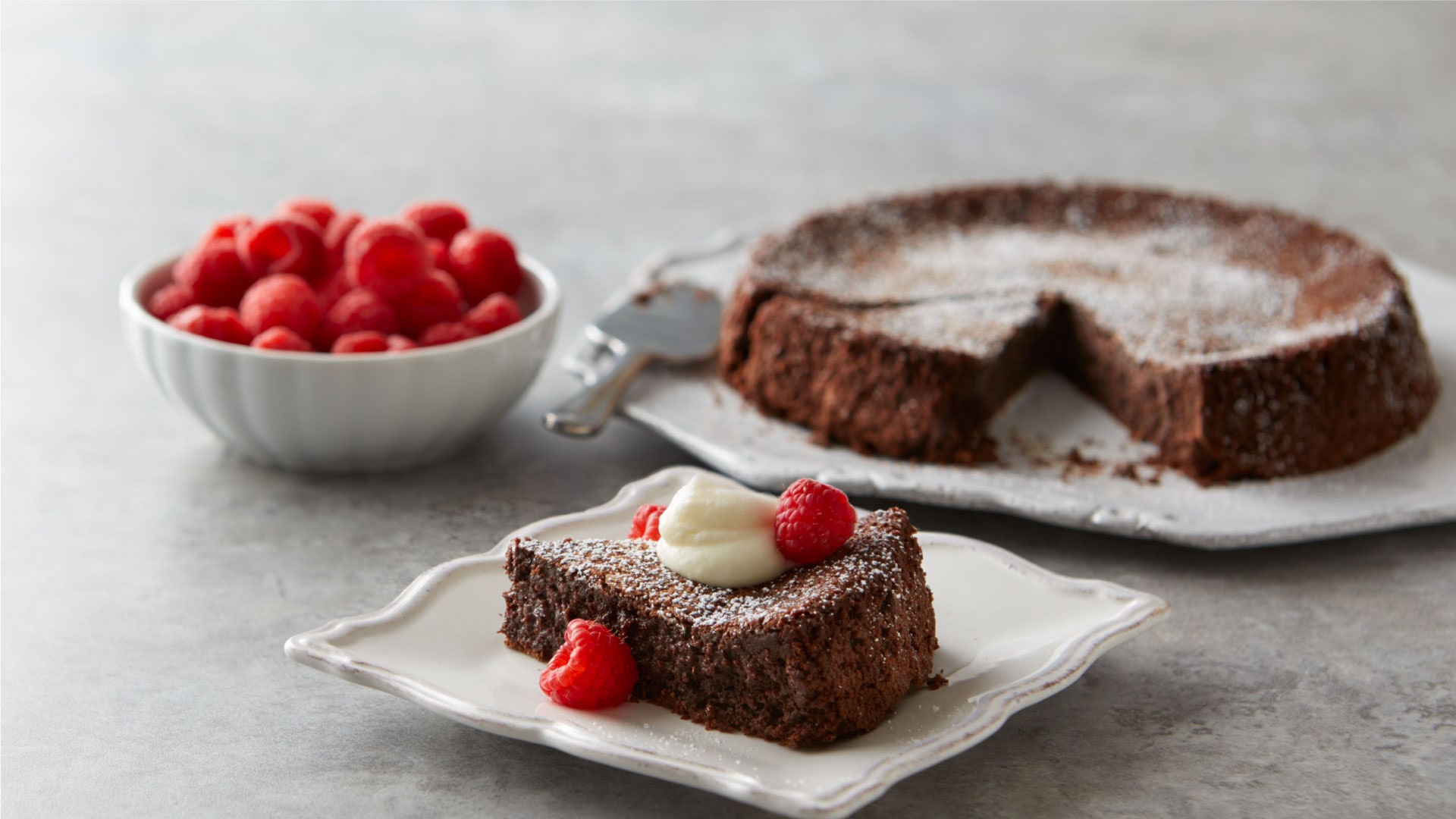 Classic Chocolate Flourless Cake