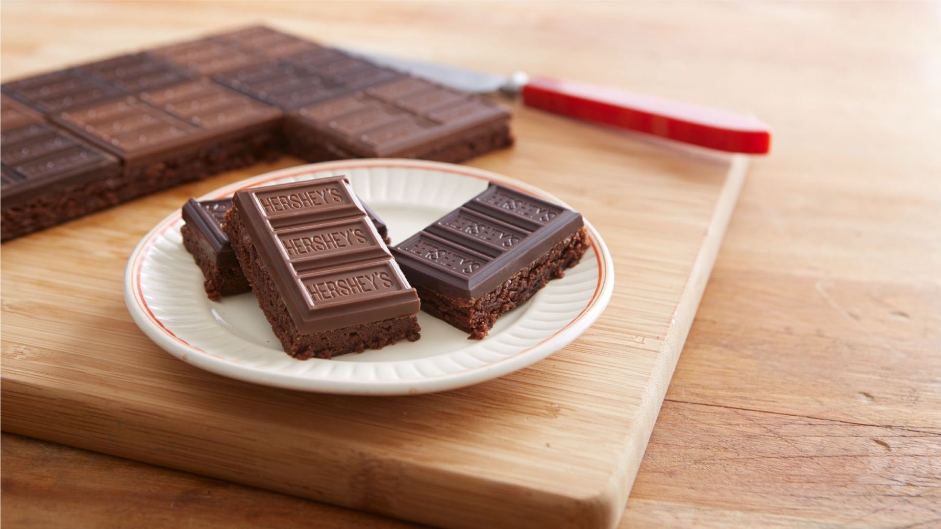 HERSHEY Bar Brownie Squares