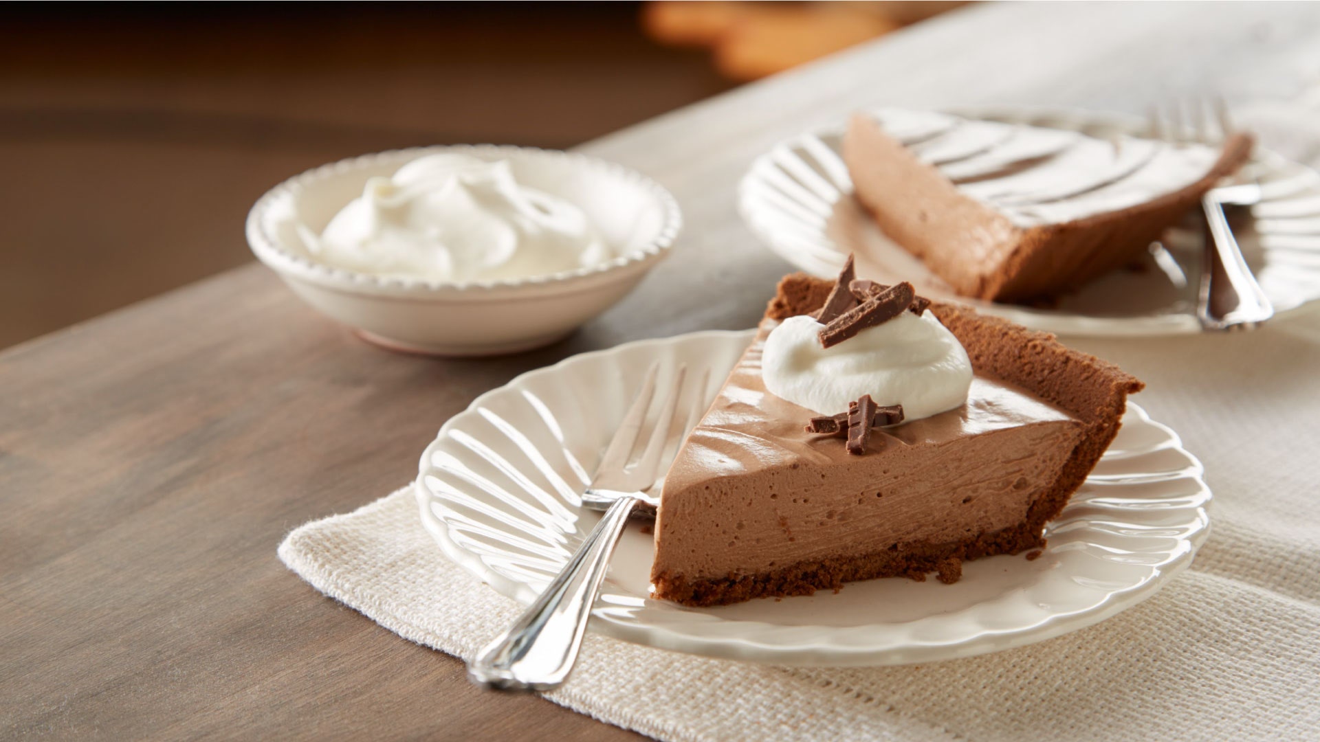 Easy HERSHEY Bar Pie