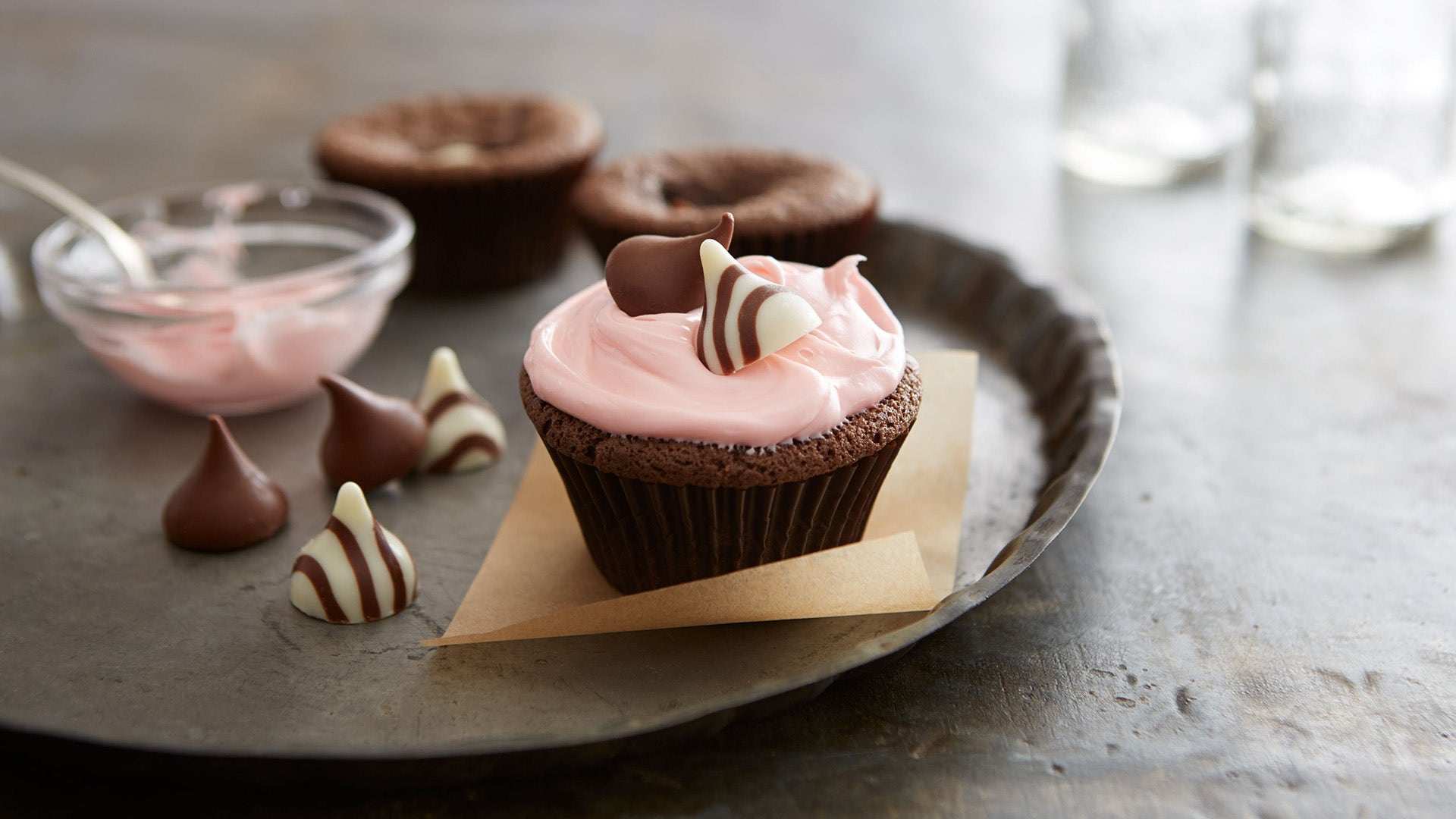 Image of Secret Admirer HERSHEY'S HUGS and KISSES Candy Cupcakes