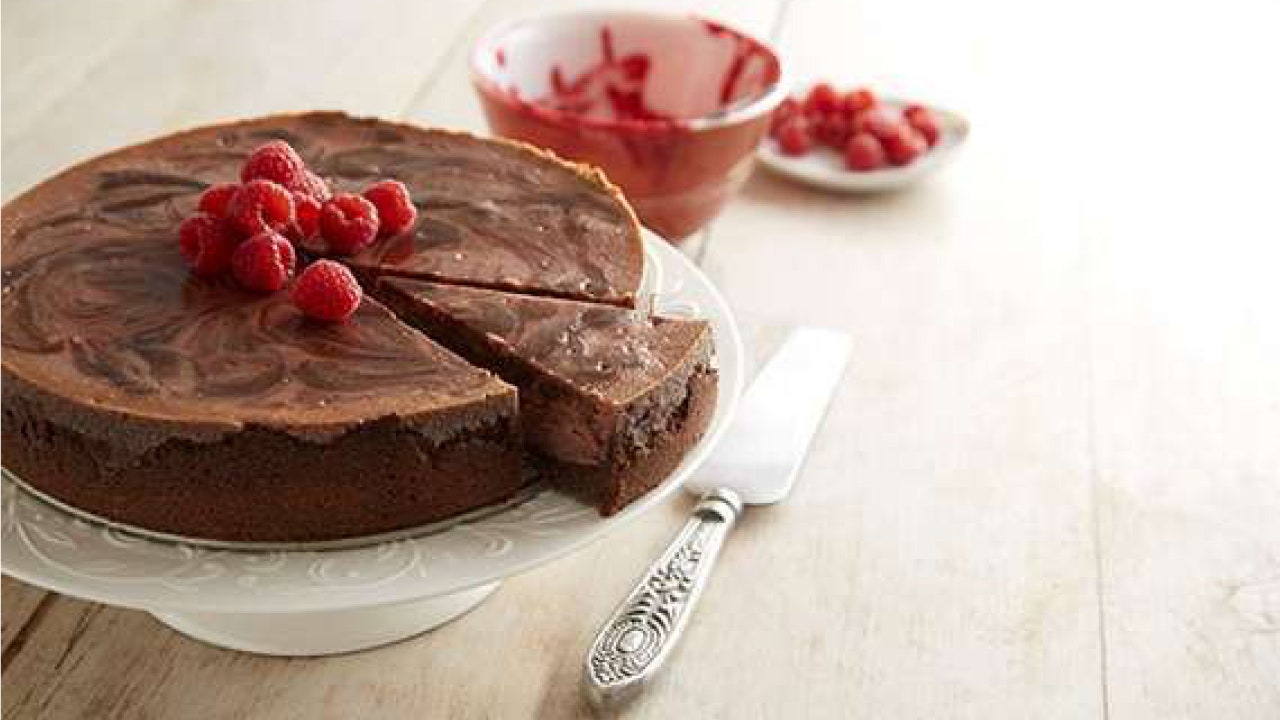 raspberry chocolate swirl cheesecake
