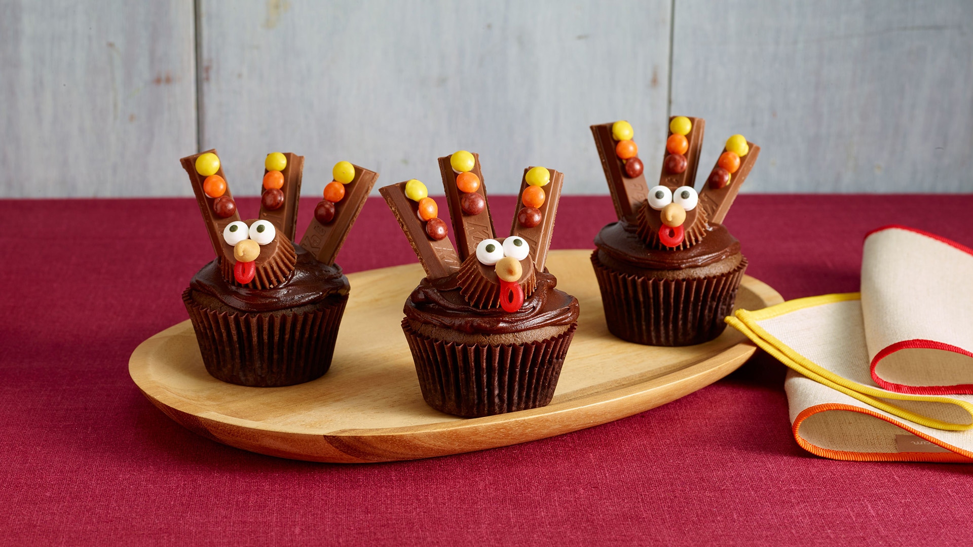 KIT KAT® Turkey Cupcakes Recipe