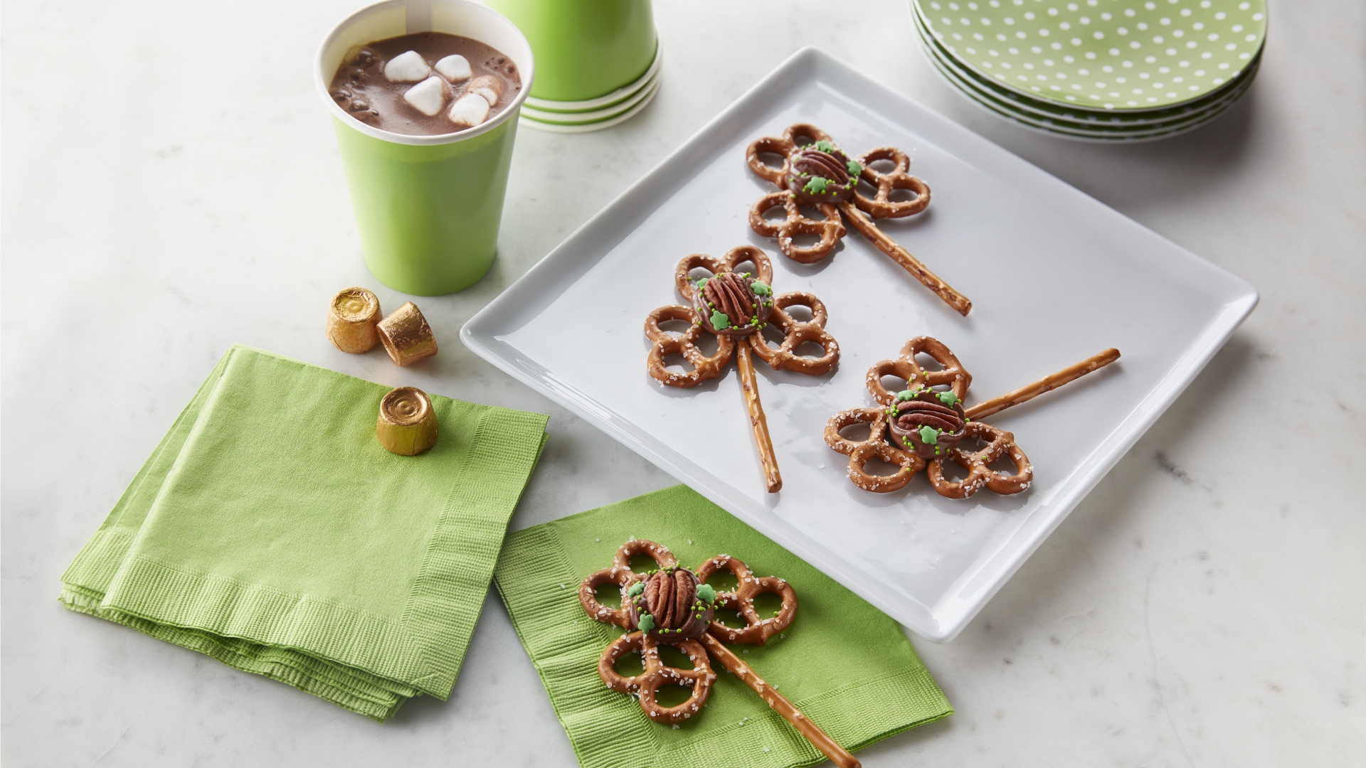 shamrock pretzel delights