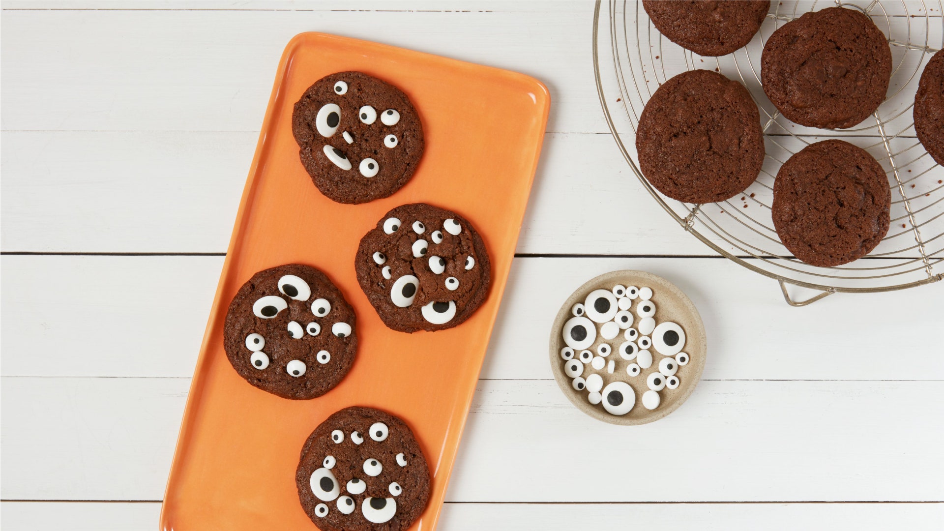 Image of Special Dark Googly Eye Cookies