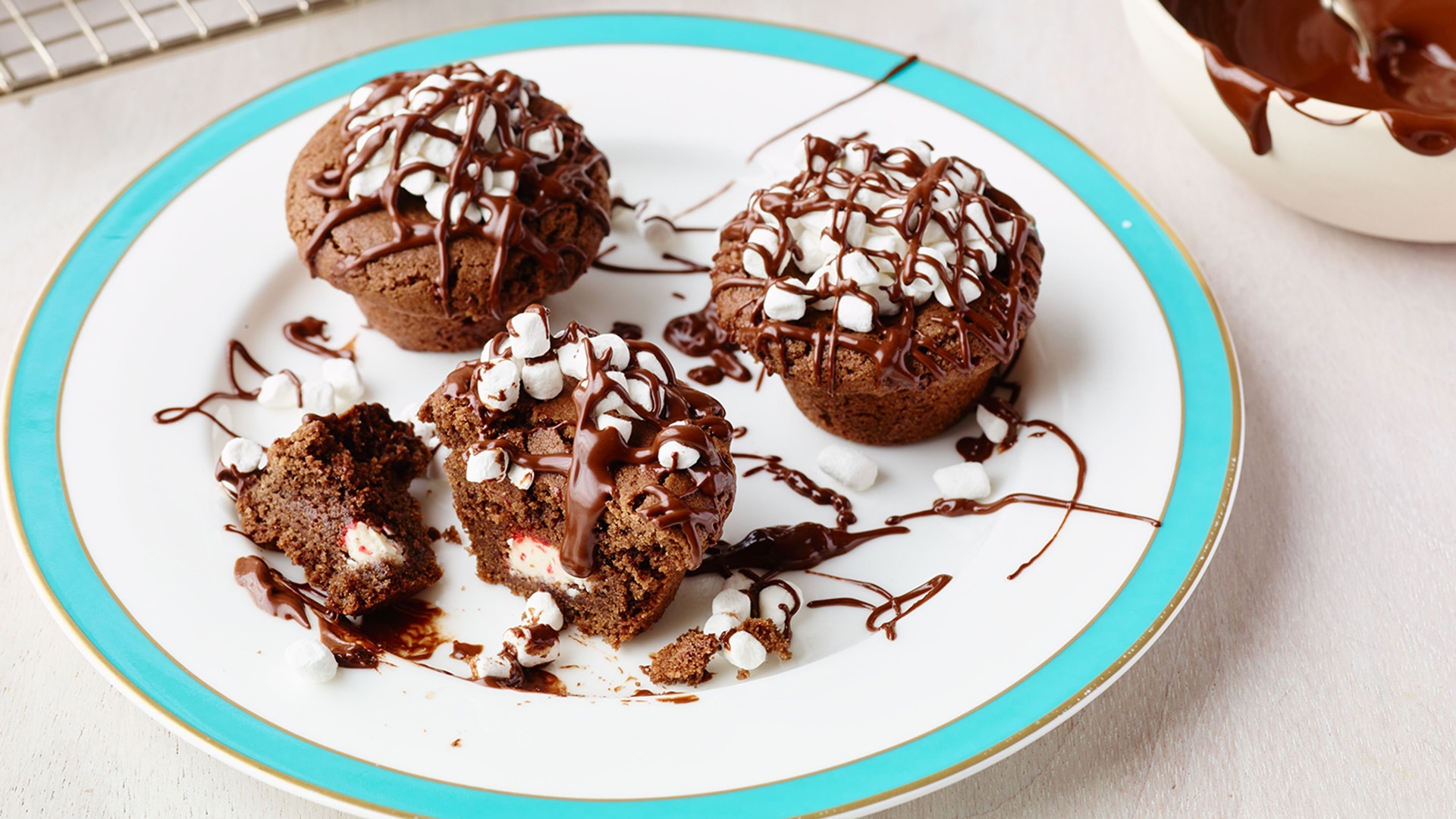 peppermint hot cocoa cookie cups