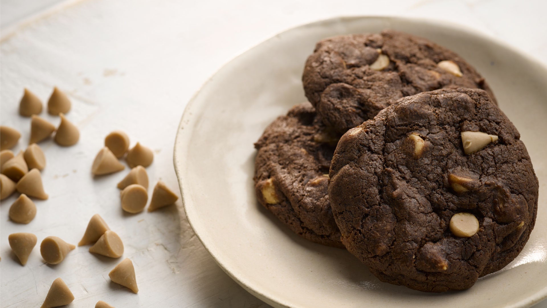 sea salt caramel chip chocolate cookies