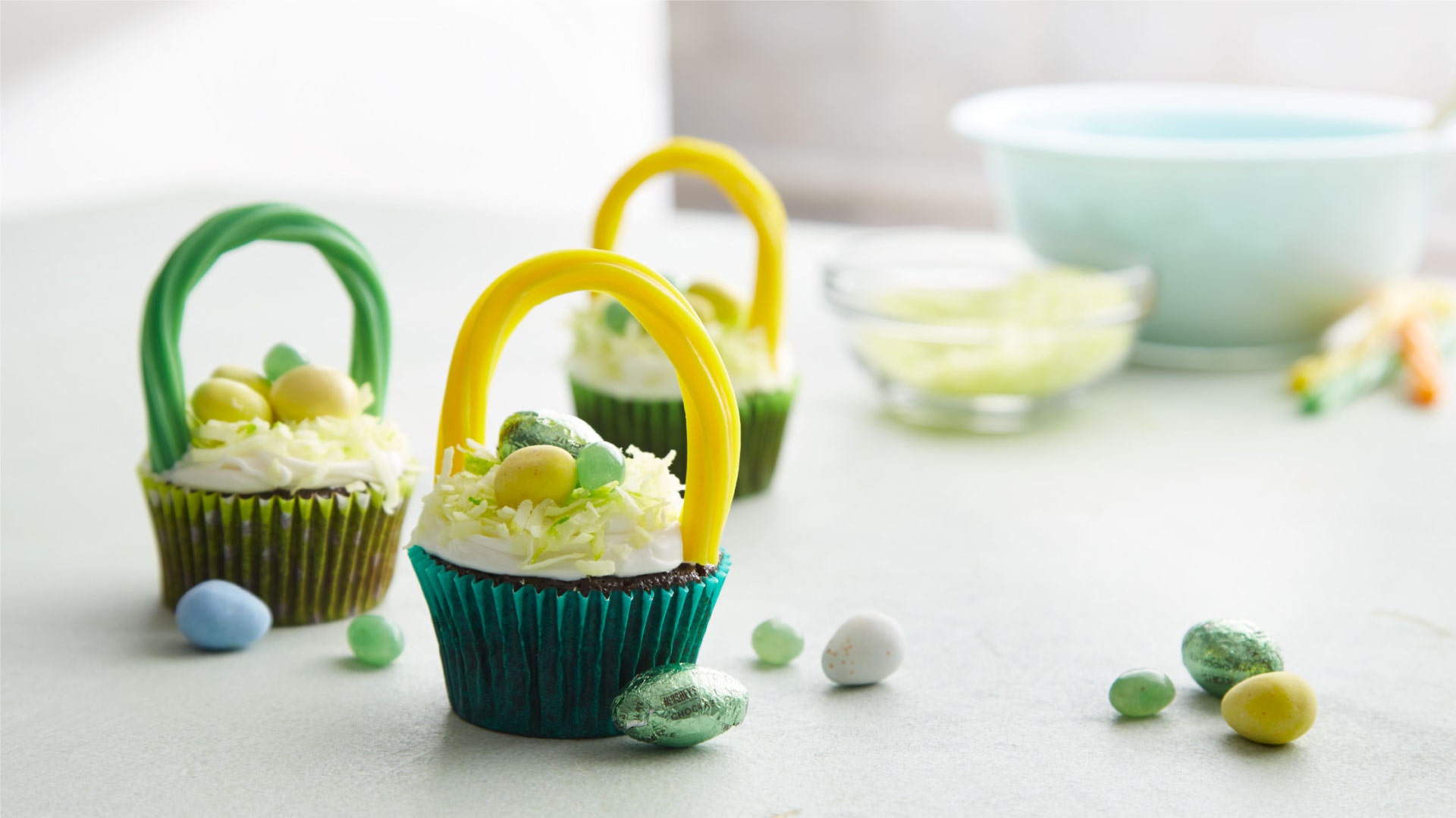 hersheys easter basket cupcakes