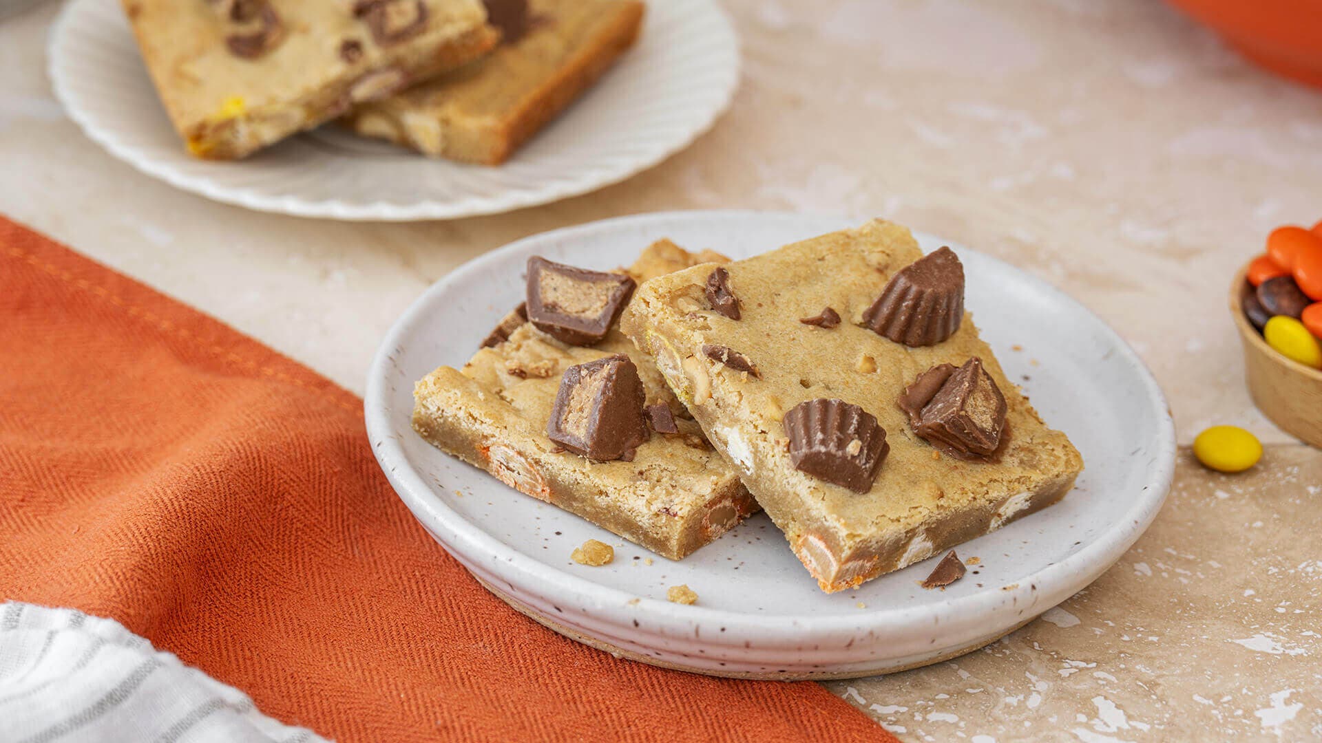 plated reeses blondies squares