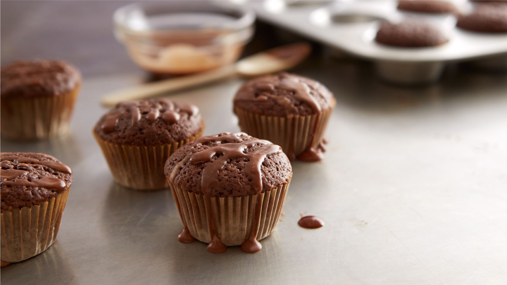 Mocha Glazed Brownie Cups