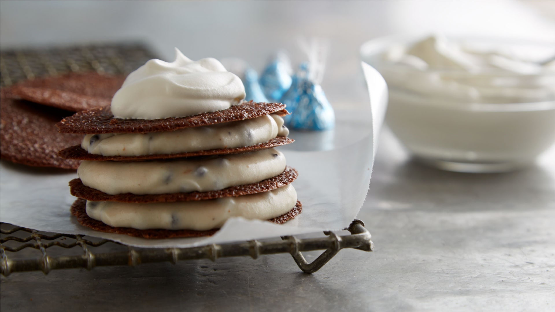 cookies n creme mousse cookie