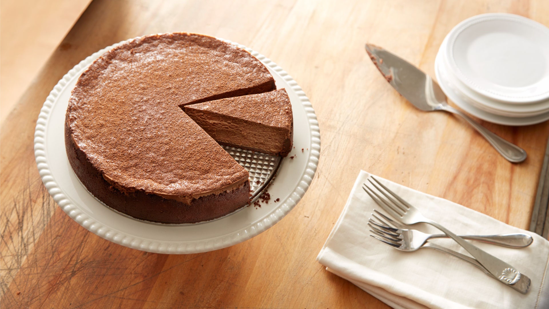 HERSHEY’S Chocolate Cheesecake