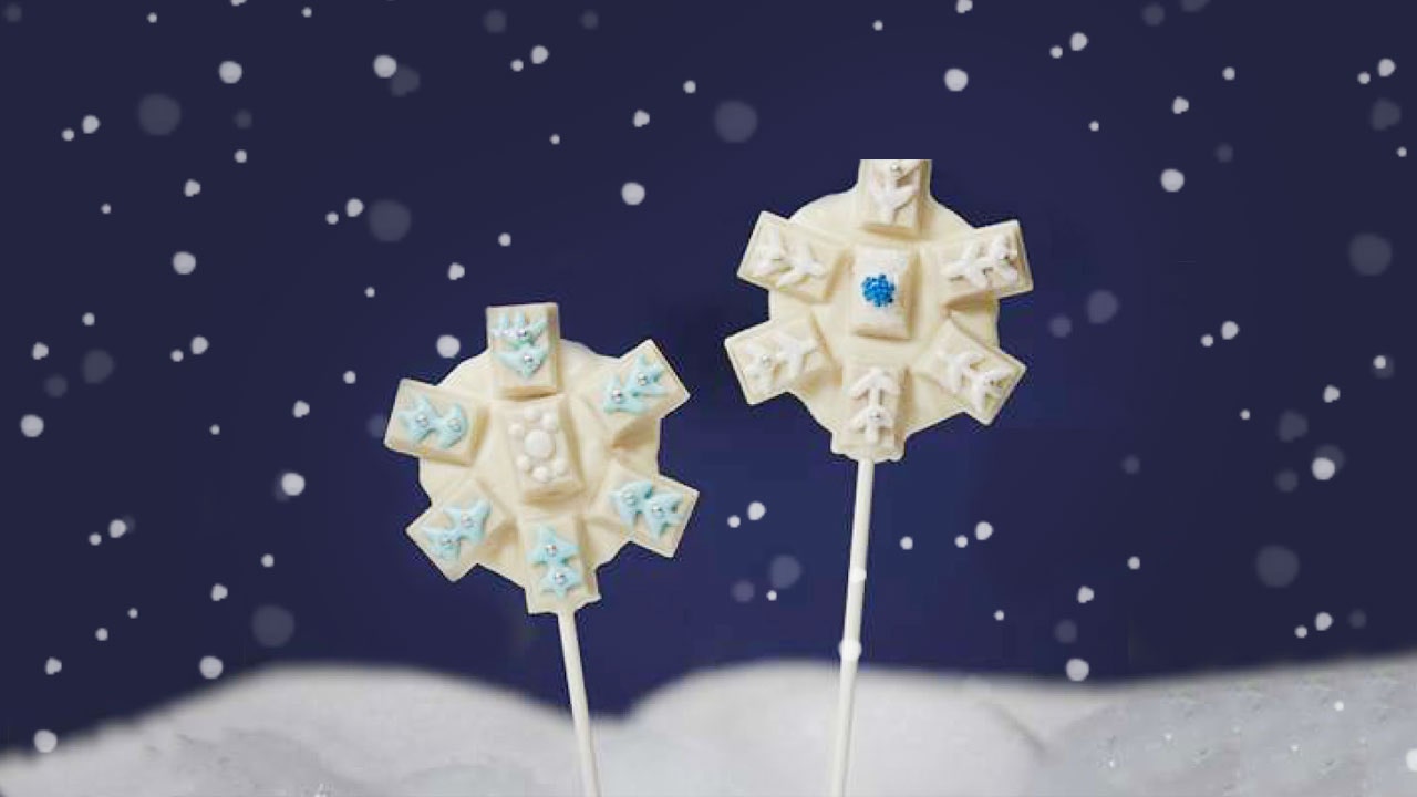 KIT KAT Snowflake Pops