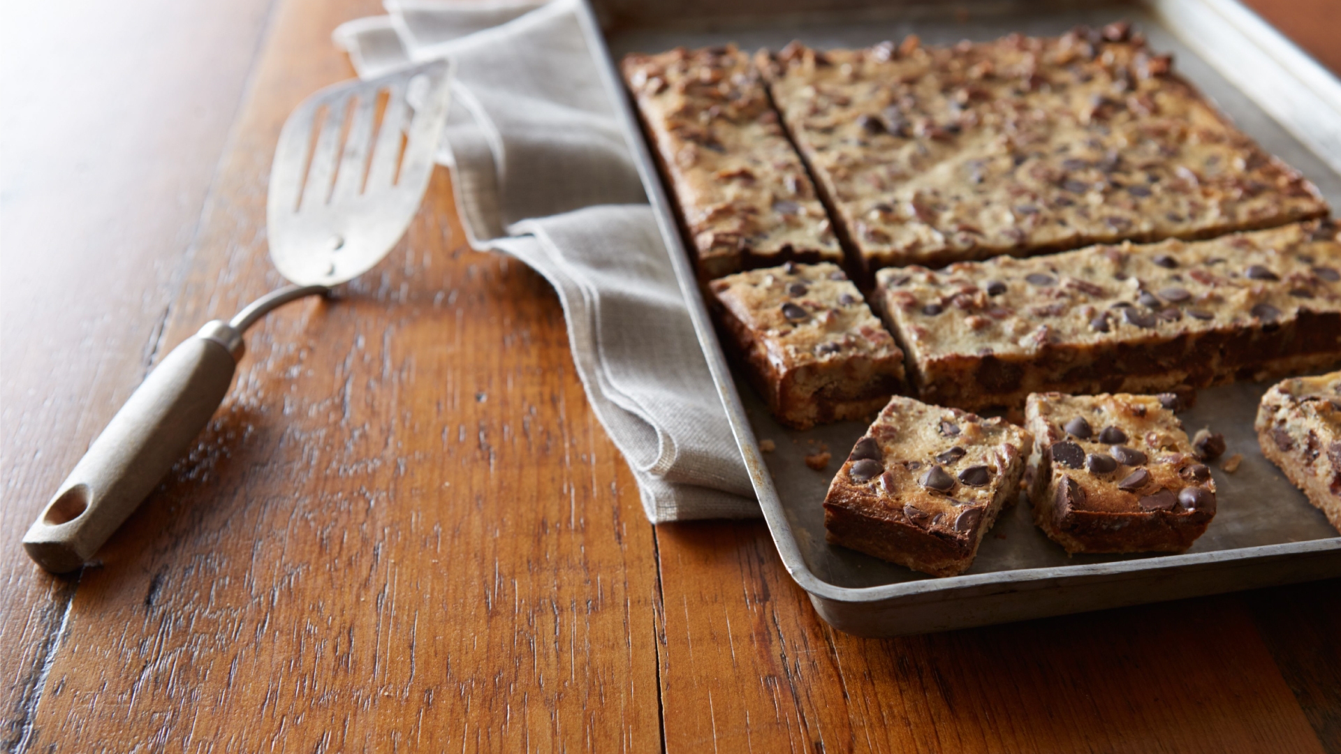 Championship Chocolate Chip Bars