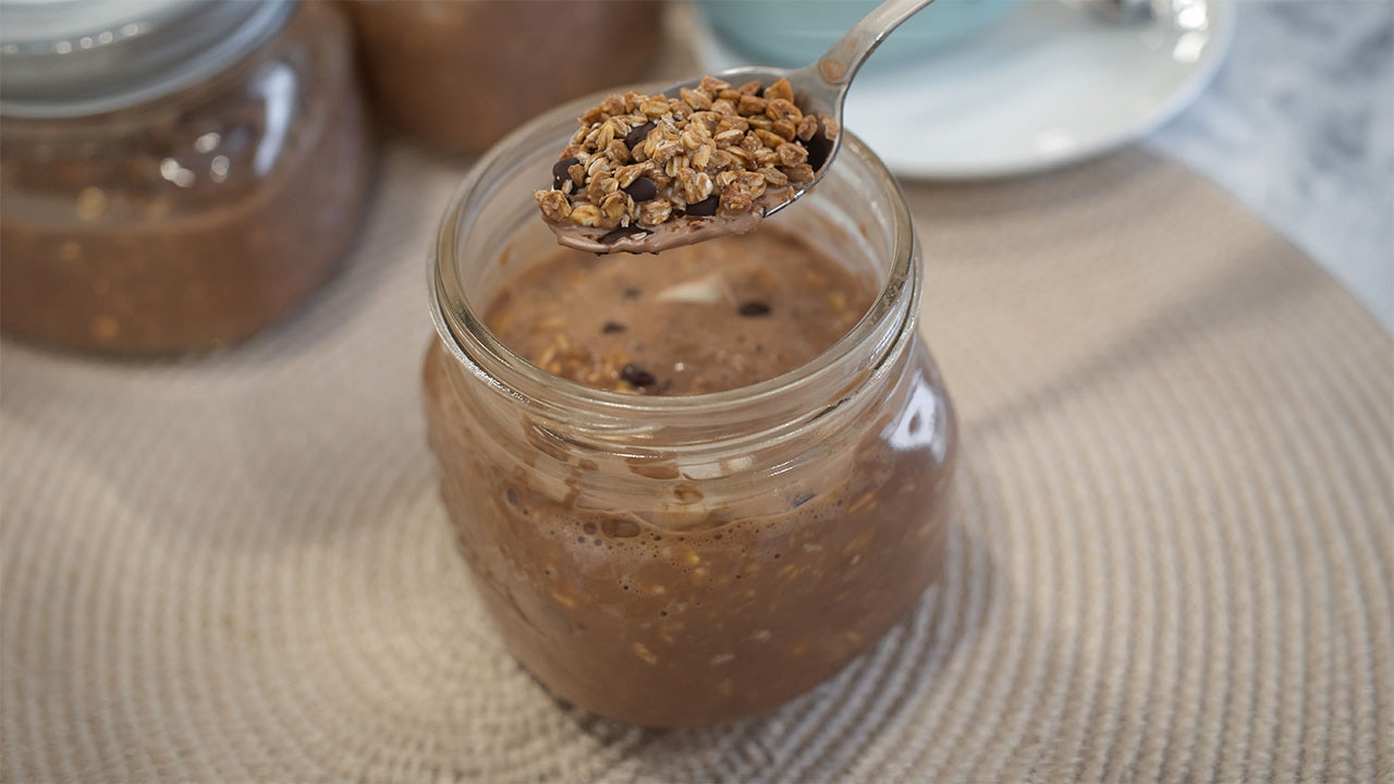 double chocolate overnight oats recipe