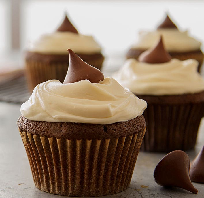 chocolate cupcakes topped with hersheys kisses