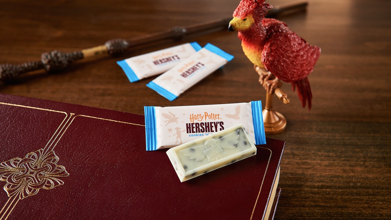 cookies and creme snack size bars featuring magical creatures from harry potter