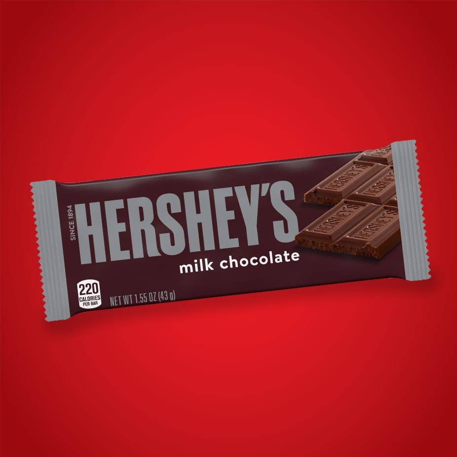 HERSHEY'S Milk Chocolate Giant Candy Bar, 7 oz