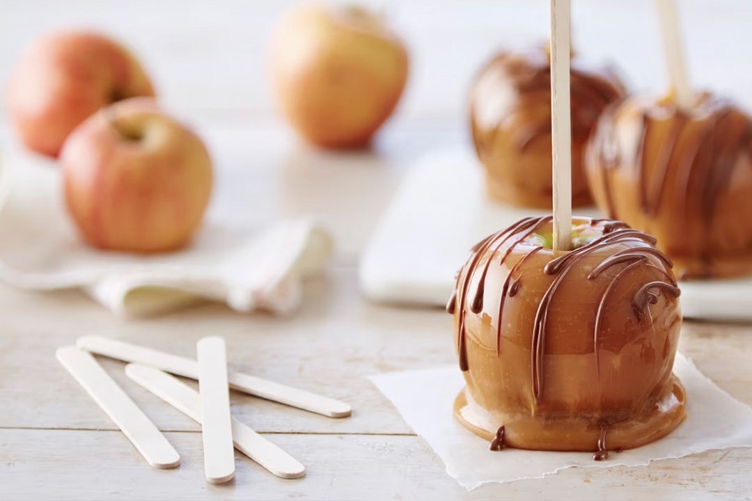 caramel apples drizzled with chocolate