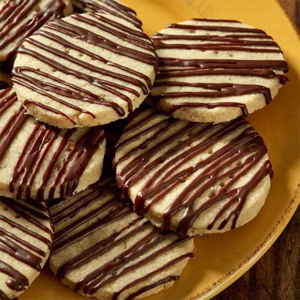 chocolate drizzled shortbread cookies