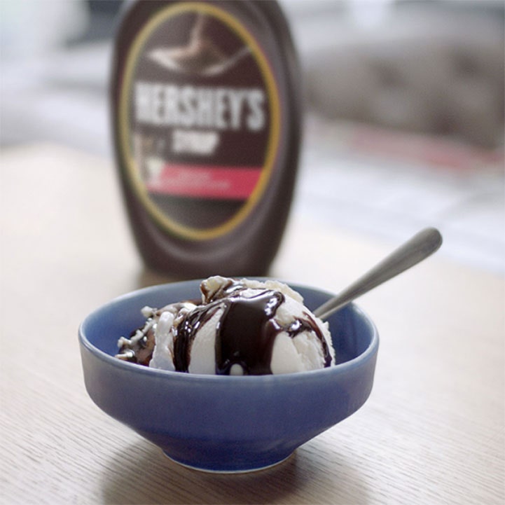 HERSHEY'S Special Dark Syrup