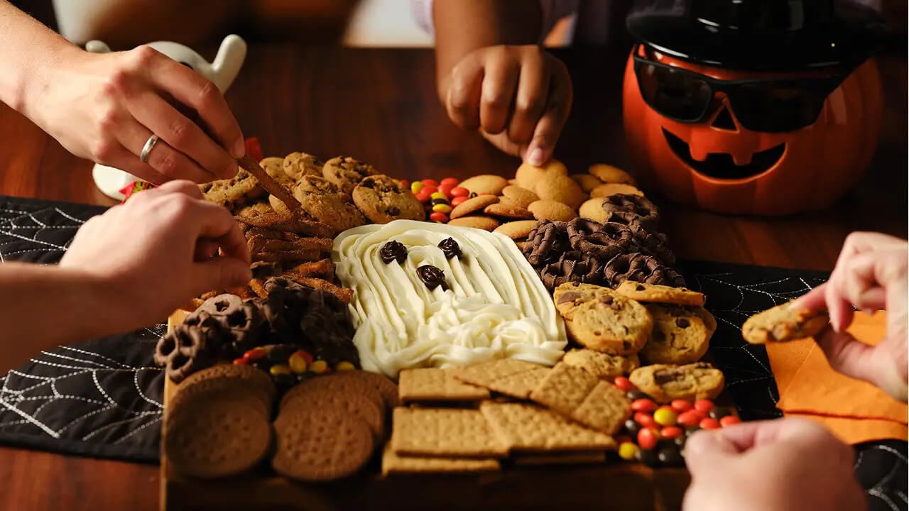 halloween dessert charcuterie board