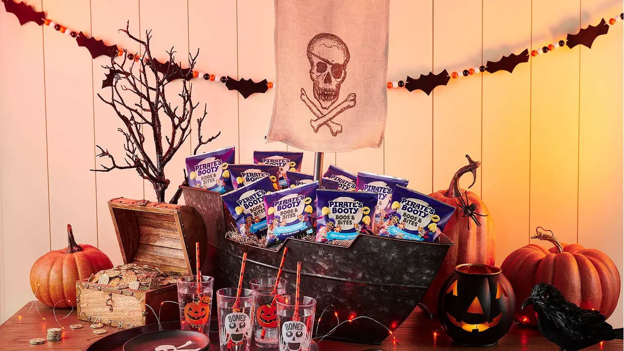 pirate theme halloween treat table
