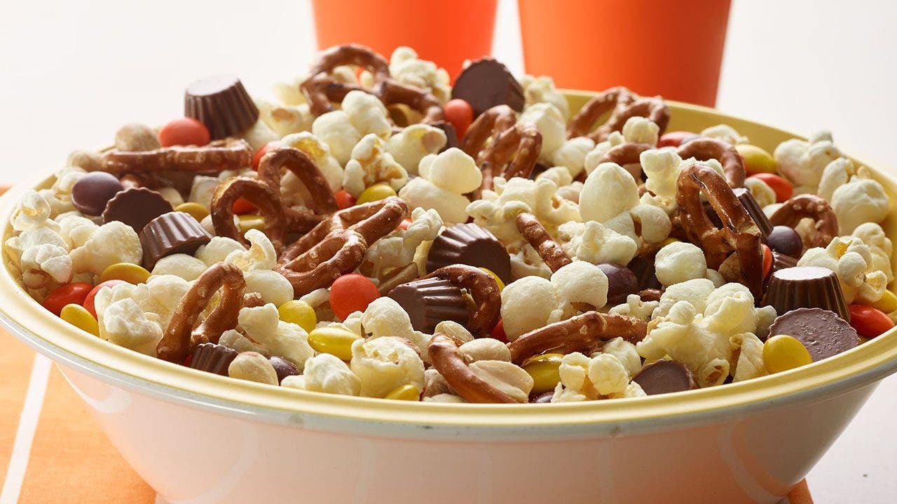 bowl of reeses lovers peanut butter trail mix
