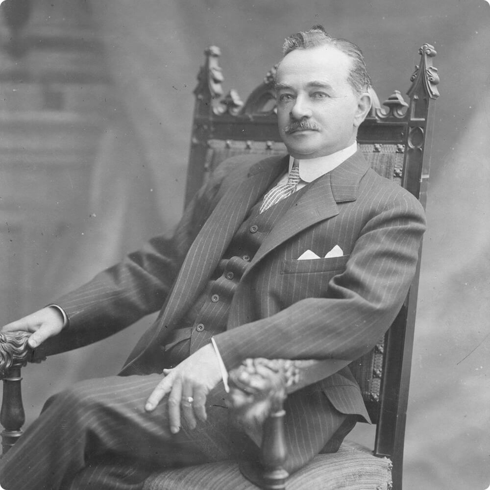 milton hershey portrait photo