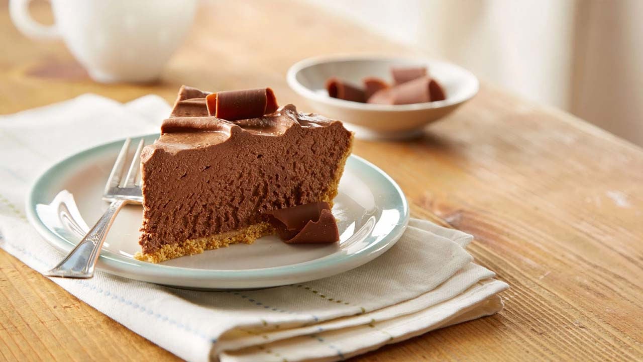 plated slice of hersheys no bake chocolate cheesecake