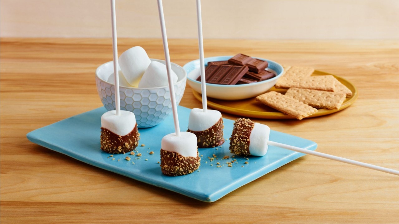 tray of hersheys smores lollipops