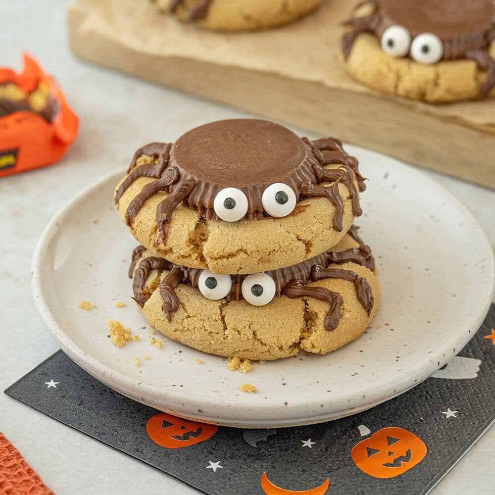 plate of reeses halloween spider cookies